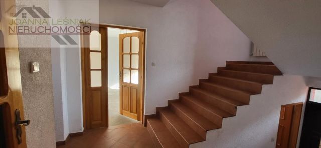 dom wolnostojący, 7 pokoi Podzamcze, ul. Zuzanka. Zdjęcie 8