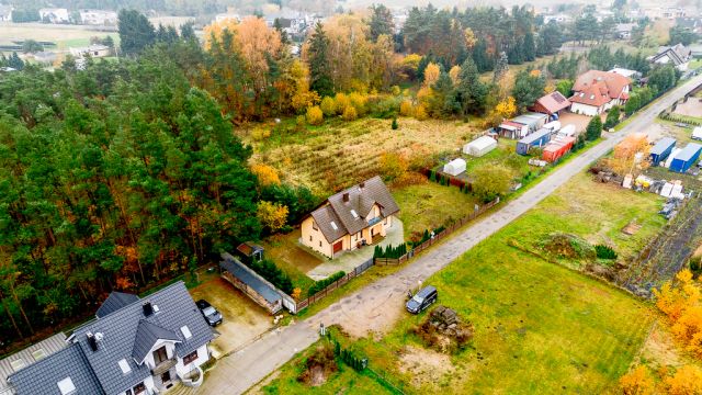 dom wolnostojący, 5 pokoi Zielonagóra. Zdjęcie 32