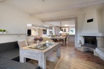 dom wolnostojący, 7 pokoi Suchy Las, ul. Rumiankowa. Zdjęcie 3