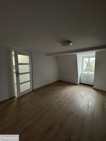 Mieszkanie 5-pokojowe Świdnica Centrum, ul. Długa. Zdjęcie 1