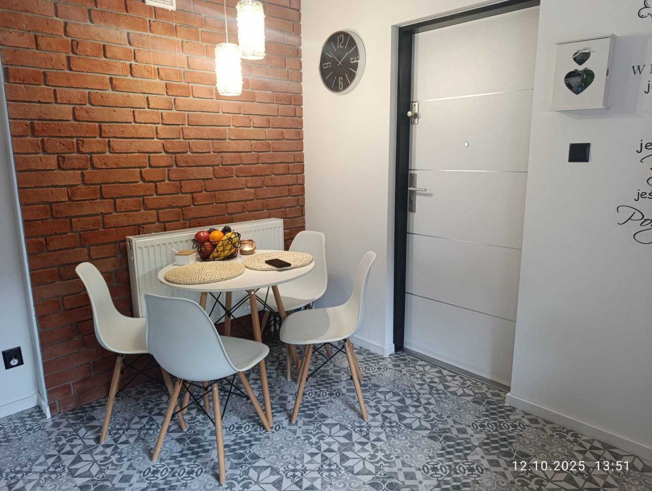 Mieszkanie 3-pokojowe Lotyń. Zdjęcie 2