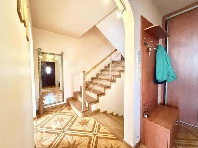 dom wolnostojący, 8 pokoi Kielce Barwinek. Zdjęcie 14