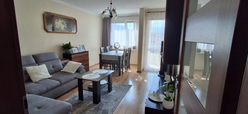 Mieszkanie 3-pokojowe Bielawa. Zdjęcie 1