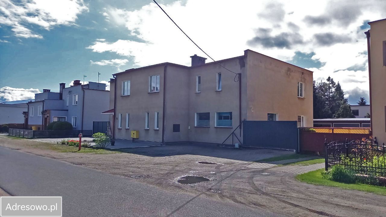 bliźniak, 8 pokoi Złotów. Zdjęcie 2