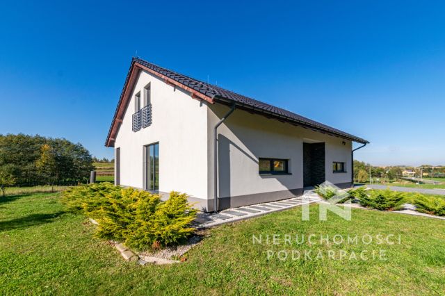 dom wolnostojący, 7 pokoi Rzeszów, ul. Janiowe Wzgórze. Zdjęcie 2