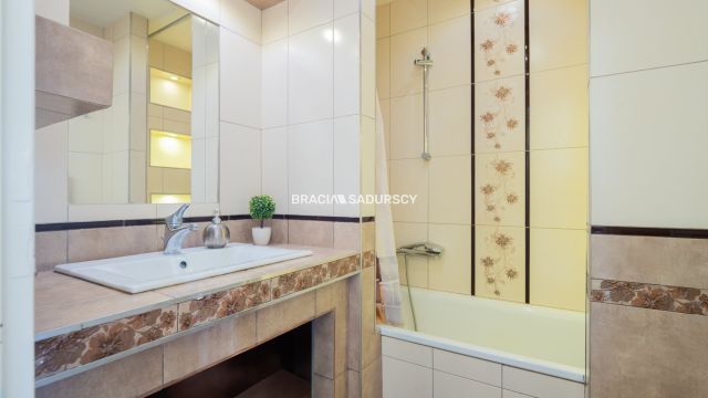 Mieszkanie 3-pokojowe Kraków Bieżanów, ul. Telimeny. Zdjęcie 11