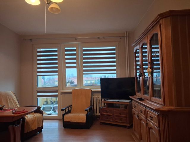 Mieszkanie 3-pokojowe Police. Zdjęcie 1