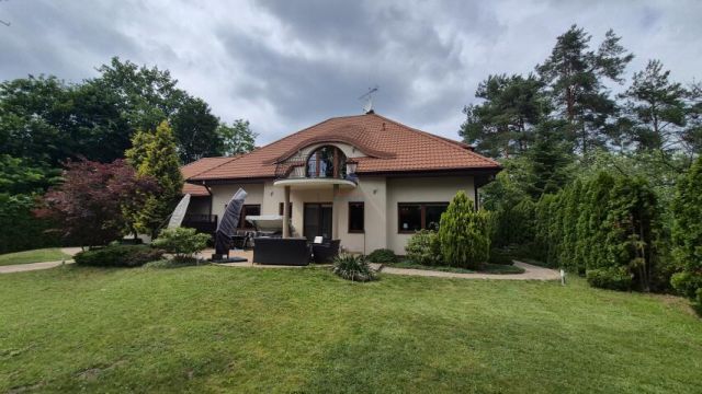 dom wolnostojący, 5 pokoi Piaseczno Zalesie Dolne. Zdjęcie 2