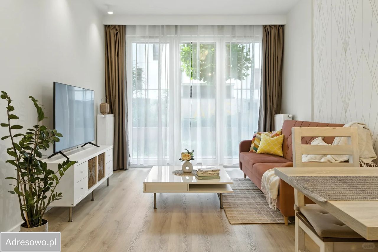 Mieszkanie 2-pokojowe Warszawa Służewiec, ul. Domaniewska. Zdjęcie 1