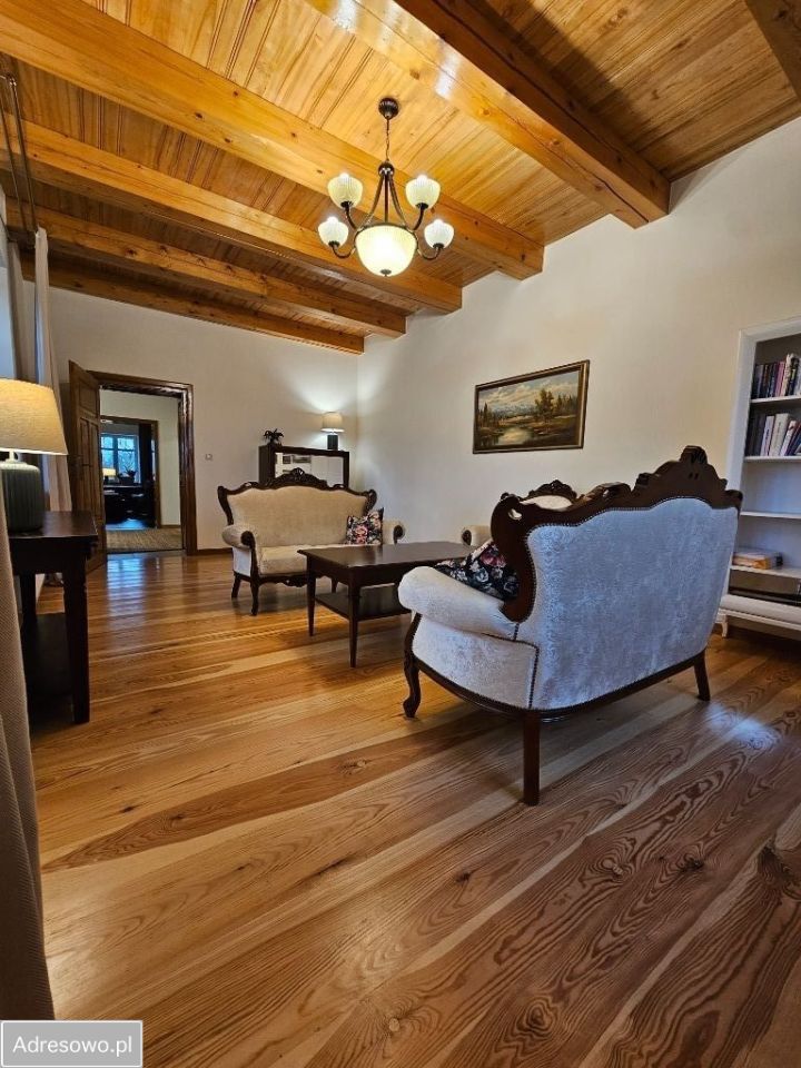 dworek, 6 pokoi Modliny. Zdjęcie 15