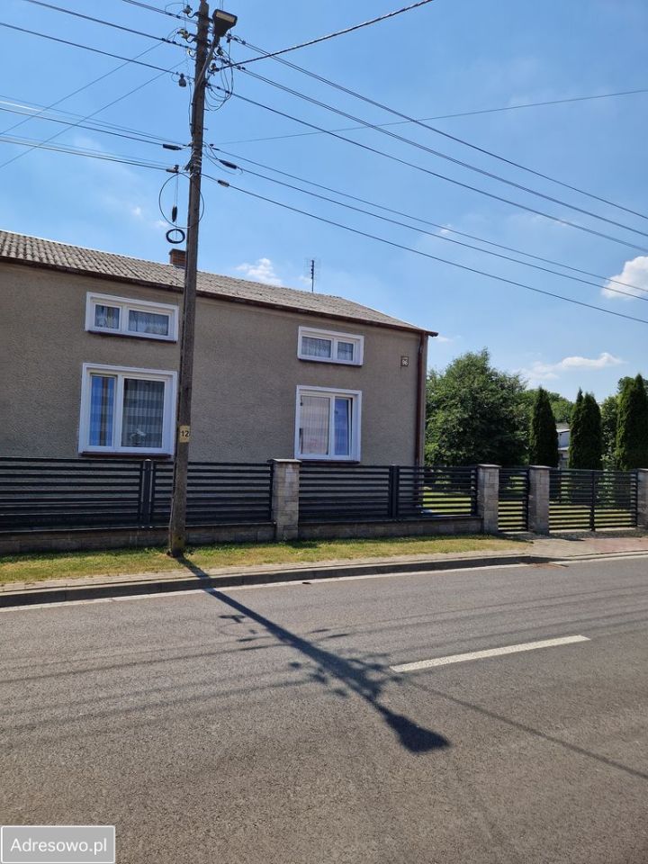 dom wolnostojący, 2 pokoje Lgota Mała, ul. Główna. Zdjęcie 1
