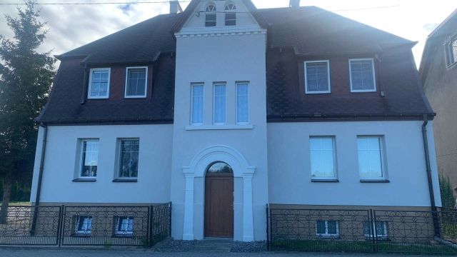 dom wolnostojący Lubichowo, ul. Słoneczna. Zdjęcie 1