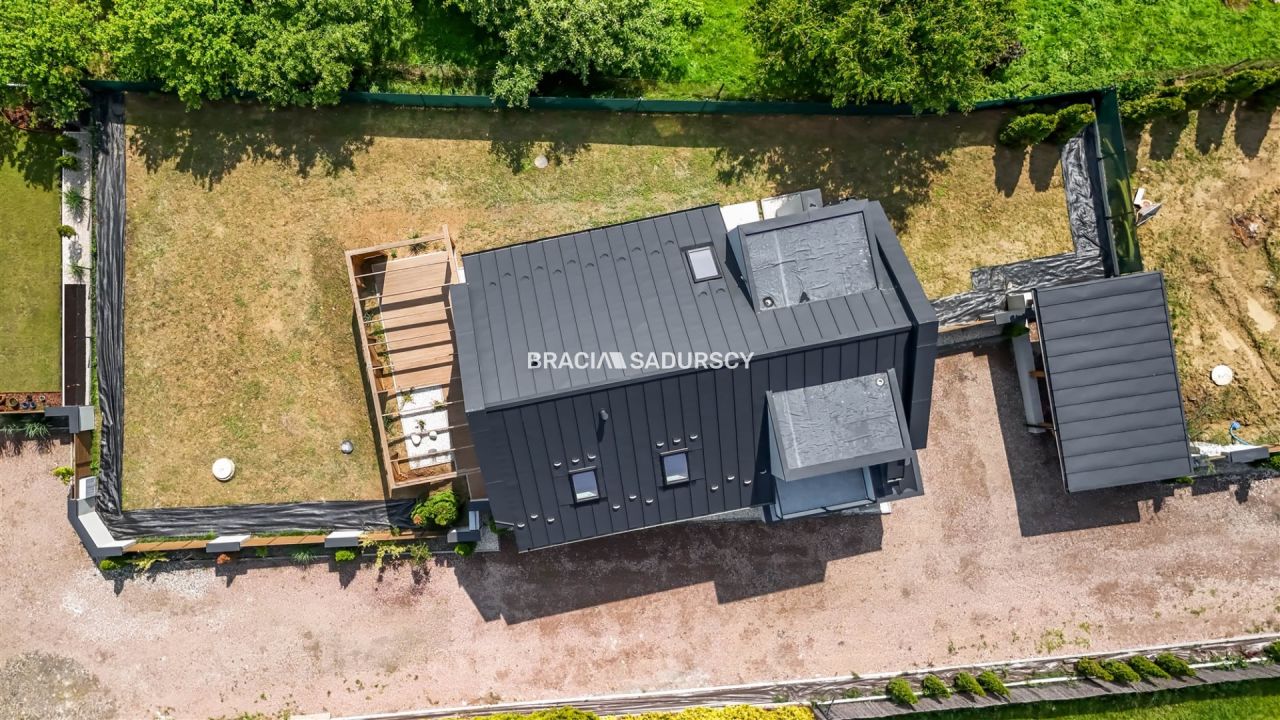 dom, 4 pokoje Krzywaczka. Zdjęcie 7