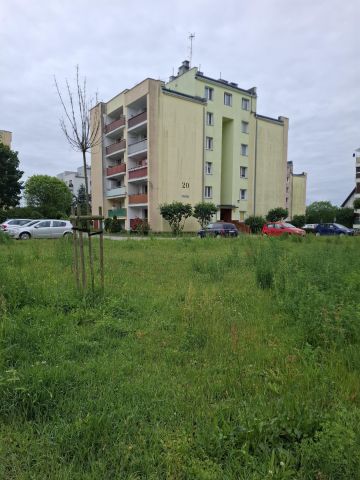 Mieszkanie 4-pokojowe Brzeg, Makuszyńskiego. Zdjęcie 1