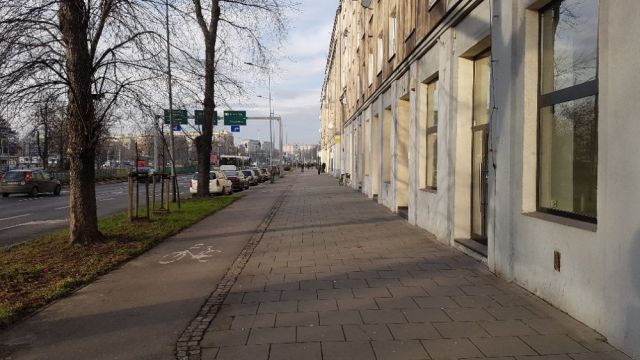 Lokal Kraków Bieńczyce, os. Teatralne. Zdjęcie 1