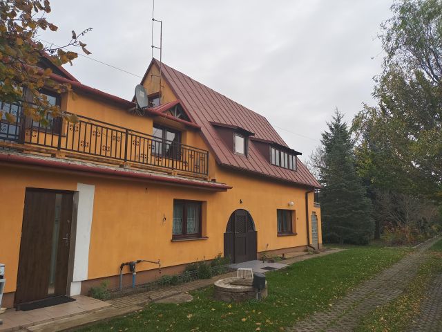 dom wolnostojący, 5 pokoi Grabina Radziwiłłowska, ul. Duża. Zdjęcie 1