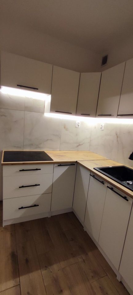 Mieszkanie 3-pokojowe Koło, ul. Henryka Sienkiewicza. Zdjęcie 1