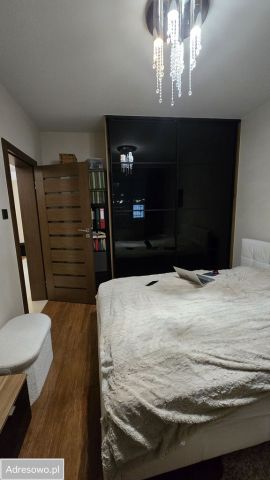 Mieszkanie 3-pokojowe Warszawa Gocław, ul. Jana Nowaka-Jeziorańskiego. Zdjęcie 4