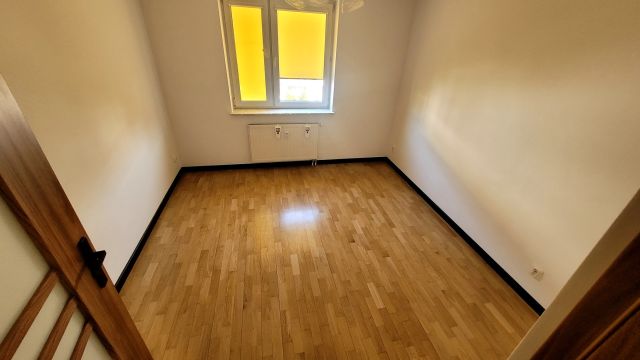 Mieszkanie 3-pokojowe Kielce Podkarczówka, ul. Hugona Kołłątaja. Zdjęcie 6