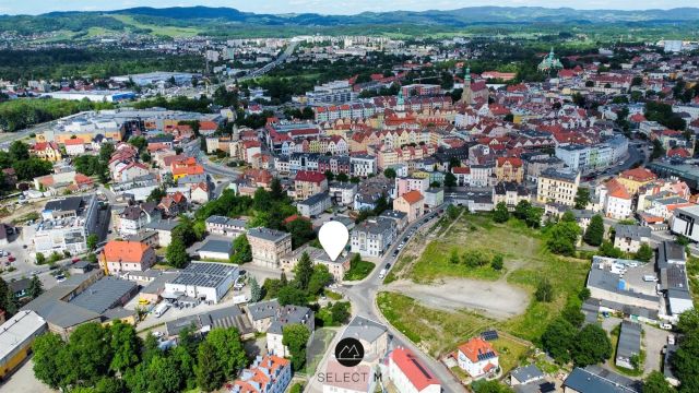 kamienica, 21 pokoi Jelenia Góra Centrum. Zdjęcie 13