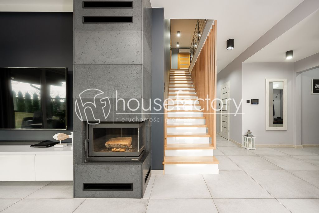 dom wolnostojący, 5 pokoi Leonardów. Zdjęcie 3