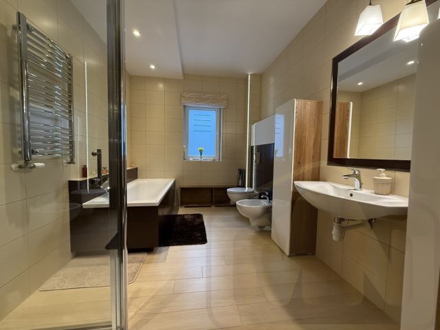 dom wolnostojący, 7 pokoi Leszno Zatorze. Zdjęcie 6