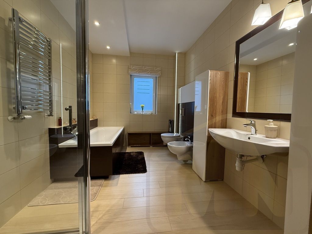 dom wolnostojący, 7 pokoi Leszno Zatorze. Zdjęcie 6