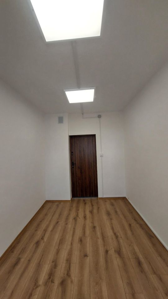 Biuro Nowy Sącz, ul. Edmunda Ciećkiewicza. Zdjęcie 2