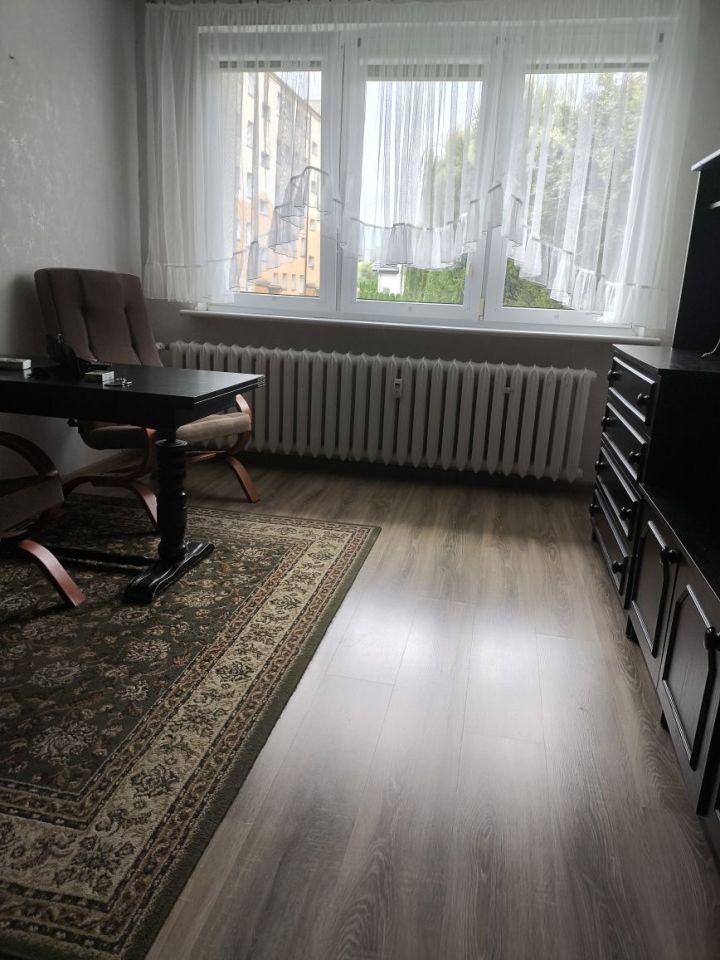 Mieszkanie 2-pokojowe Jarocin, os. Osiedle Romualda Traugutta. Zdjęcie 2