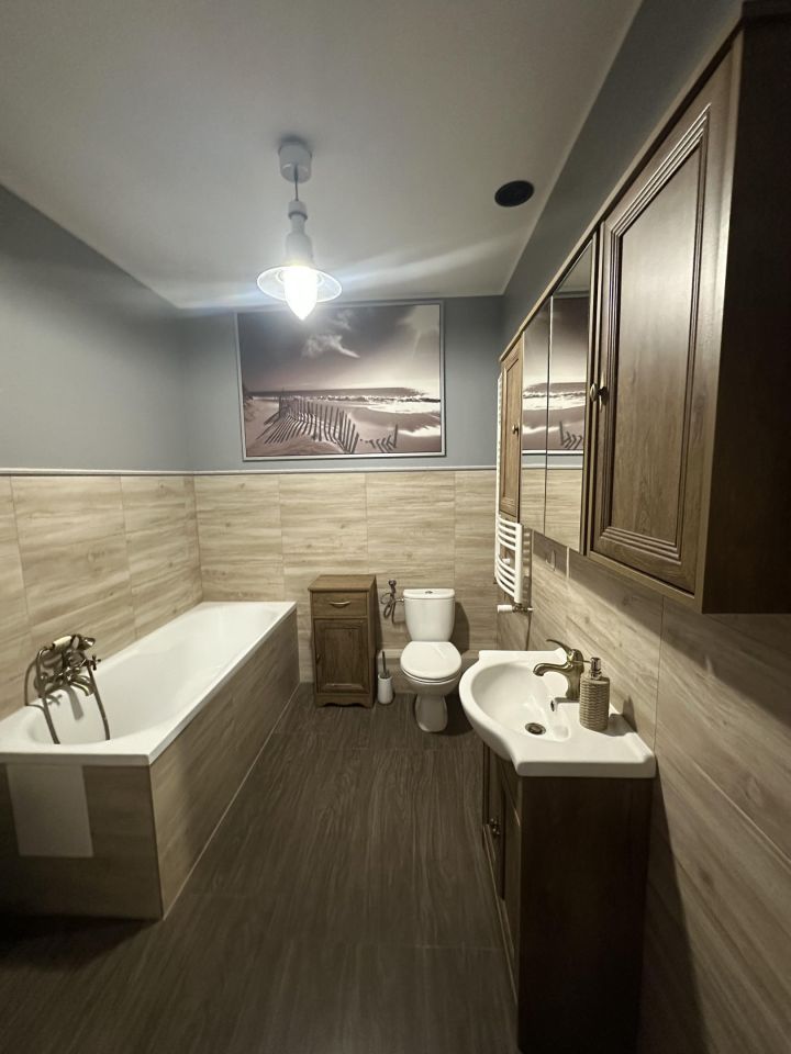 dom szeregowy, 4 pokoje Brzezina, ul. Pogodna. Zdjęcie 4