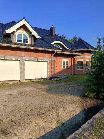 dom wolnostojący, 6 pokoi Tarnów Strusina, ul. św. Katarzyny. Zdjęcie 1