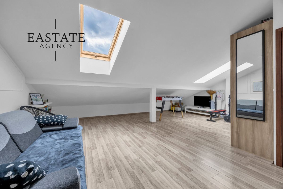 dom szeregowy, 6 pokoi Izabelin-Dziekanówek, ul. Lasek Brzozowy. Zdjęcie 11