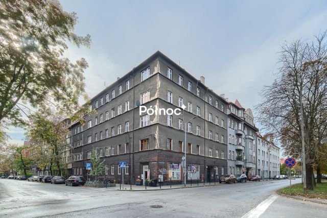 Mieszkanie 3-pokojowe Bytom, pl. Powstańców Śląskich. Zdjęcie 19