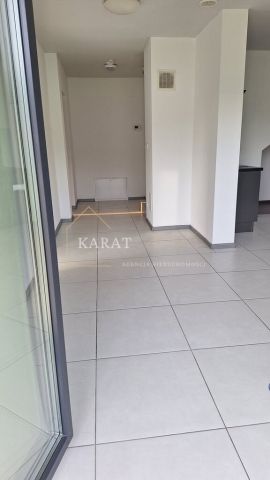 dom wolnostojący, 7 pokoi Czechowice-Dziedzice, ul. Do Gajówki. Zdjęcie 3