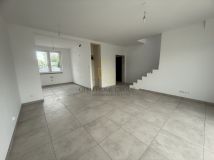 dom szeregowy, 5 pokoi Wilczyce. Zdjęcie 4