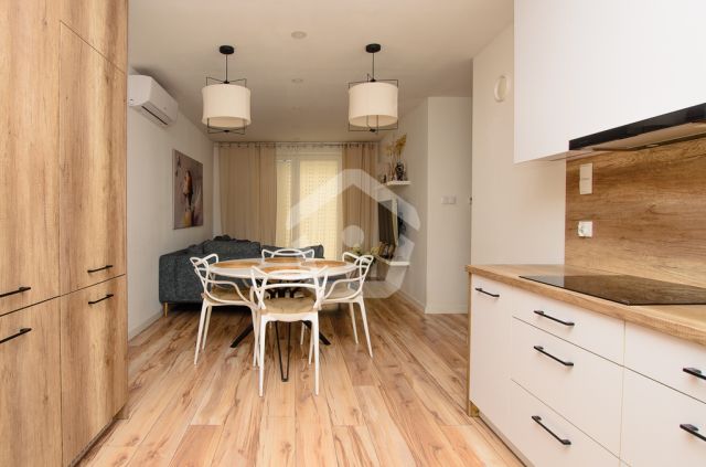 dom wolnostojący, 4 pokoje Strażów. Zdjęcie 4