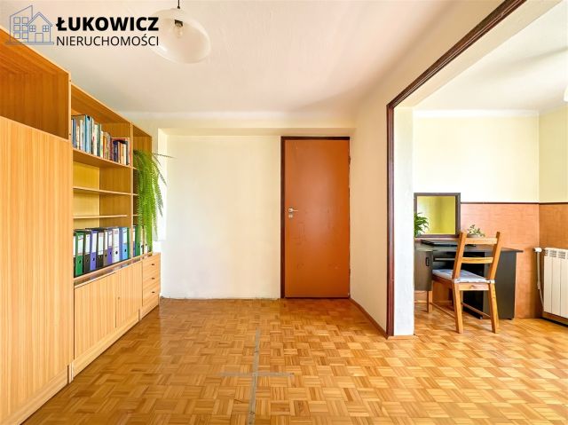 dom wolnostojący, 9 pokoi Kaniów. Zdjęcie 15