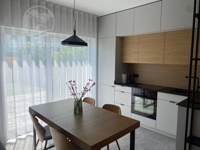 dom szeregowy, 4 pokoje Kiełczówek, ul. Parkowa. Zdjęcie 4