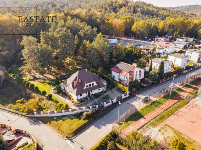 dom wolnostojący, 7 pokoi Rumia, ul. Hutnicza. Zdjęcie 3