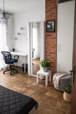 Mieszkanie 2-pokojowe Kraków Krowodrza, ul. Pielęgniarek. Zdjęcie 1