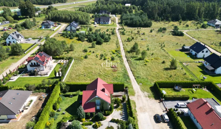 dom wolnostojący, 4 pokoje Szemud, ul. Słoneczna