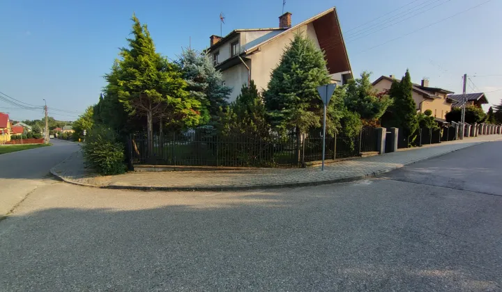dom wolnostojący, 5 pokoi Siennica, ul. Sosnowa