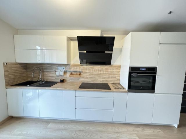 dom wolnostojący, 10 pokoi Kielce. Zdjęcie 12