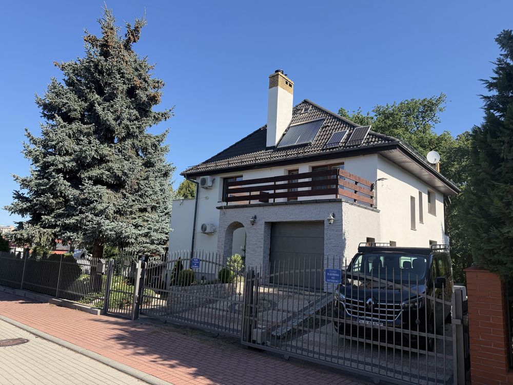 Głogów, ul. Spadochroniarzy Dom wolnostojący - 170 m² - 5 pokoi