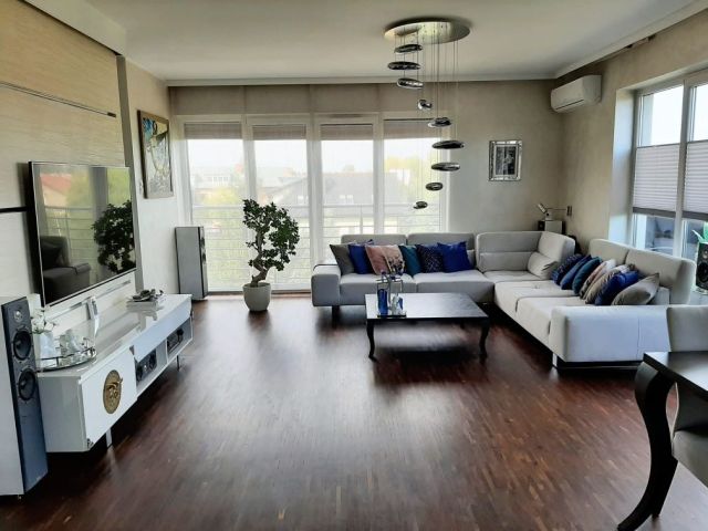 Mieszkanie 3-pokojowe Wrocław Ołtaszyn, ul. Ułańska. Zdjęcie 1