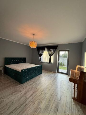 dom wolnostojący, 5 pokoi Rydzyna. Zdjęcie 3