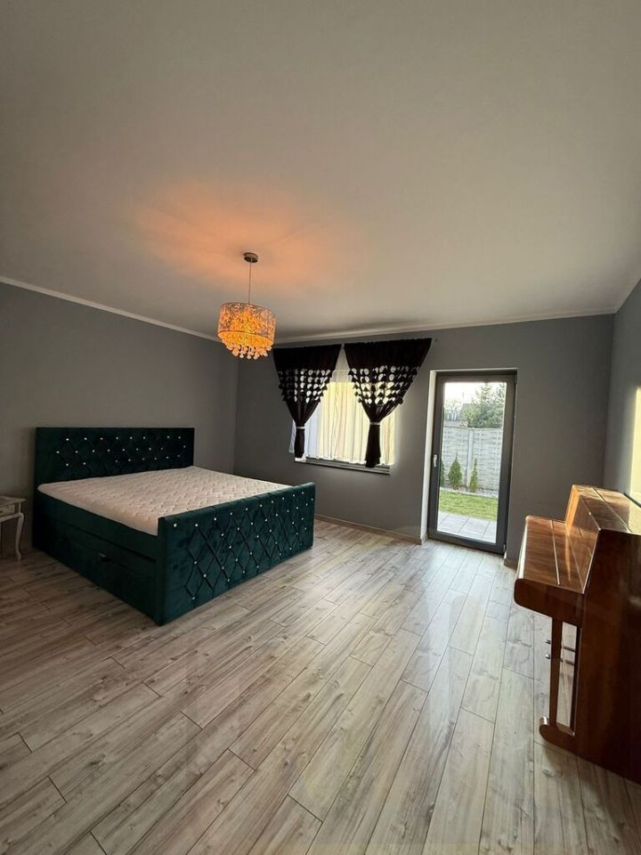 dom wolnostojący, 5 pokoi Rydzyna. Zdjęcie 3