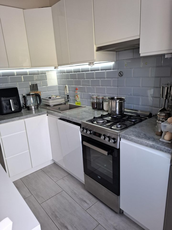 Mieszkanie 3-pokojowe Gniewino, os. Kaszubskie. Zdjęcie 2