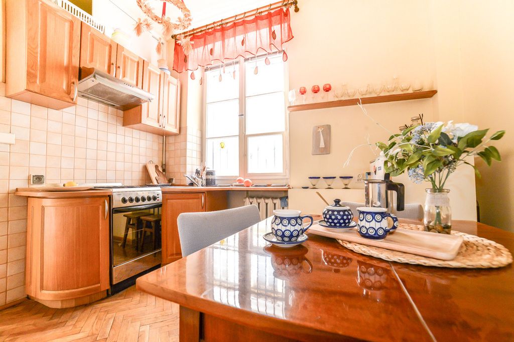 Mieszkanie 2-pokojowe Warszawa Śródmieście, ul. Krakowskie Przedmieście. Zdjęcie 2