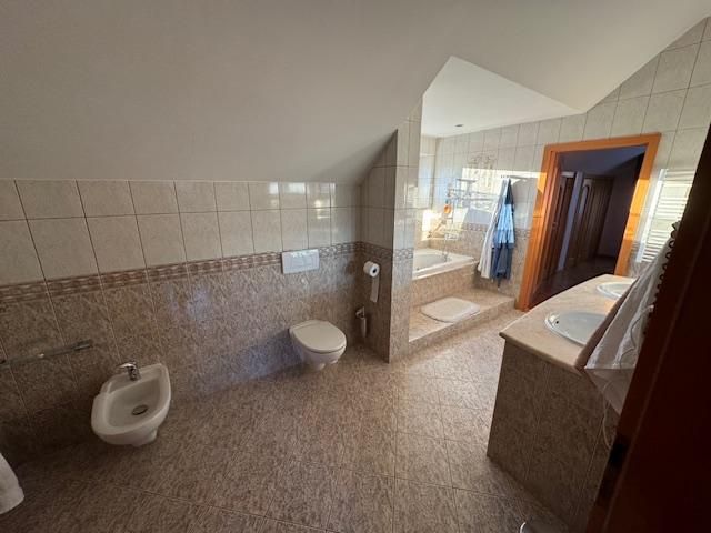 dom wolnostojący, 4 pokoje Bielsko-Biała Lipnik, Władysława Kiernika. Zdjęcie 275